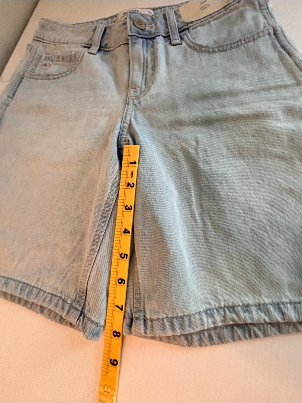 NWT Hollister Low-Rise Baggy Denim Jorts Light Wash 24